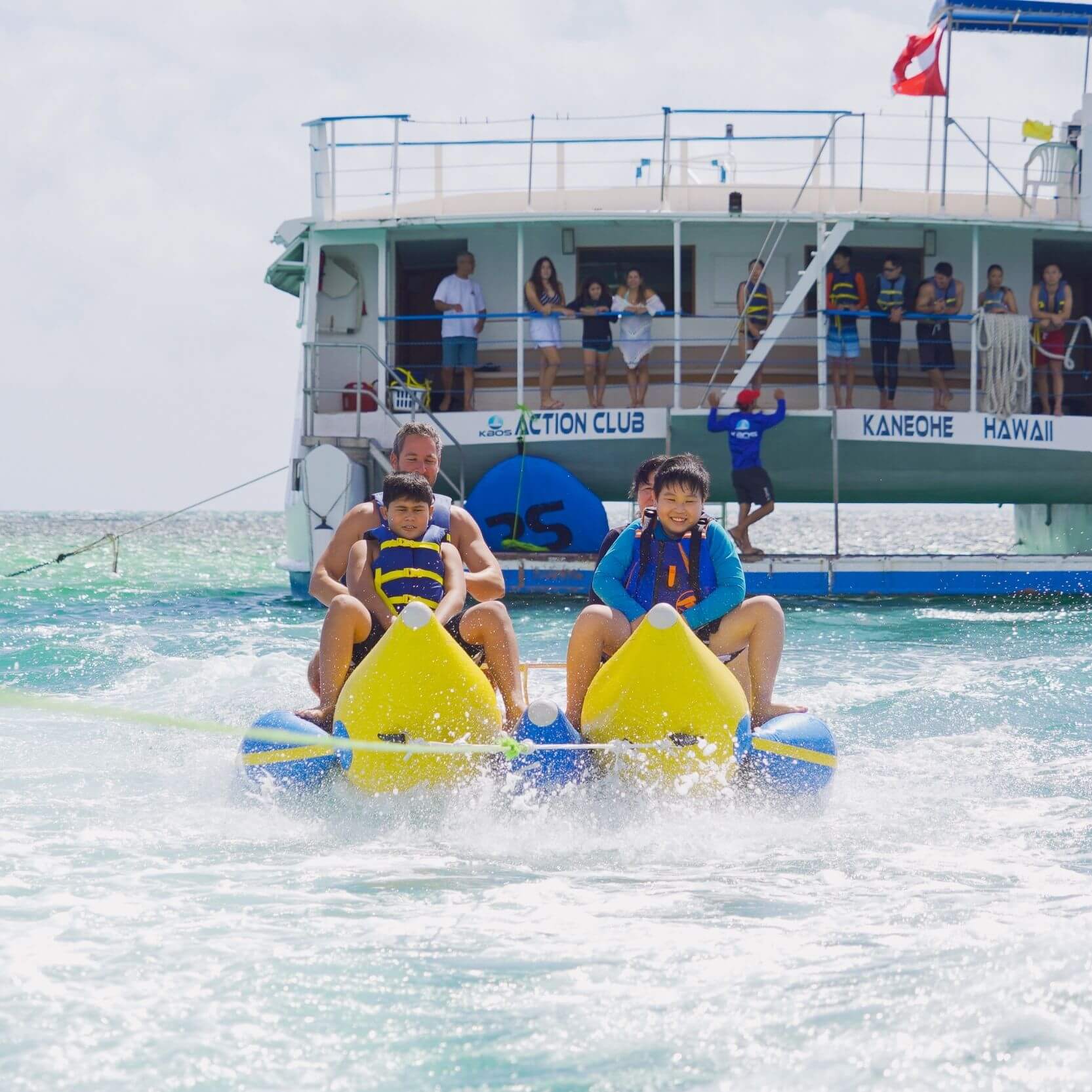 Read more about the article The Best Family-Friendly Activities at the Kaneohe Sandbar
